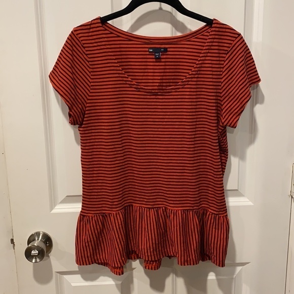Gap Striped Peplum Tee EUC - Picture 4 of 9